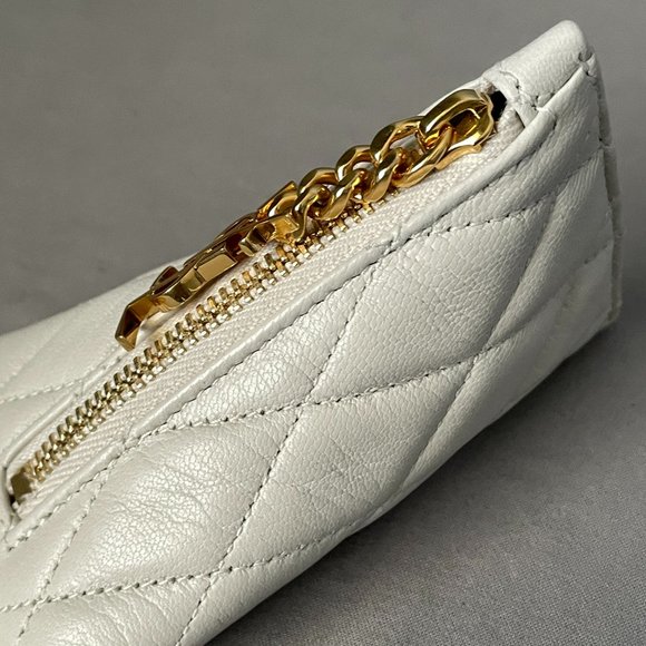 SAINT LAURENT Triangle Ysl Quilted Pouch Key Chain - Picture 3 of 8